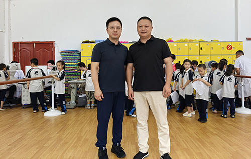合影.jpg