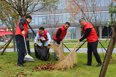 我院组织开展净化医院环境志愿活动