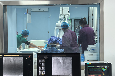 急救车上心跳骤停！汨罗医护接力抢回54岁心梗患者生命