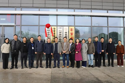 岳阳市中心医院与我院医联体挂牌暨巡回医疗活动圆满举行